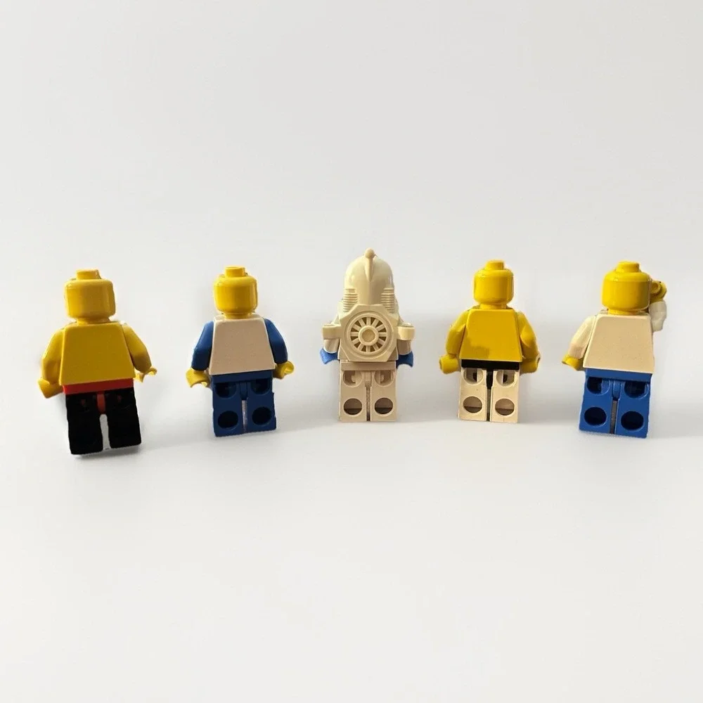 LEGO Minifigure Lot 5 Vintage 90s Figures Pirates Space Exploriens Blacktron Mix